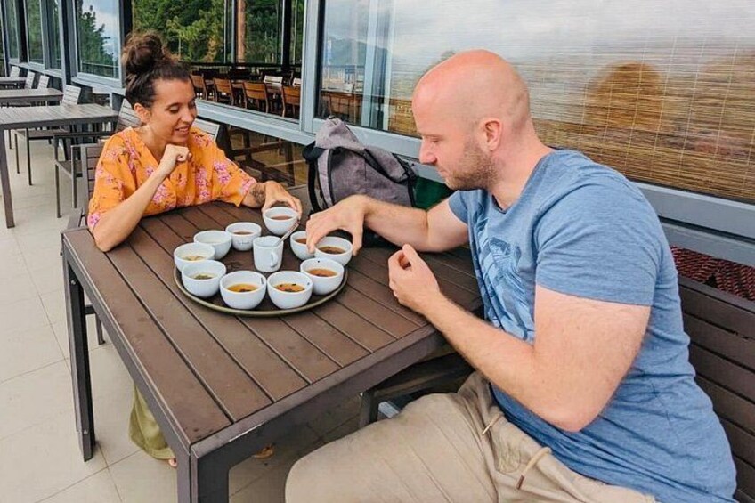 Kandy Nuwara Eliya & Train tour to Ella 5