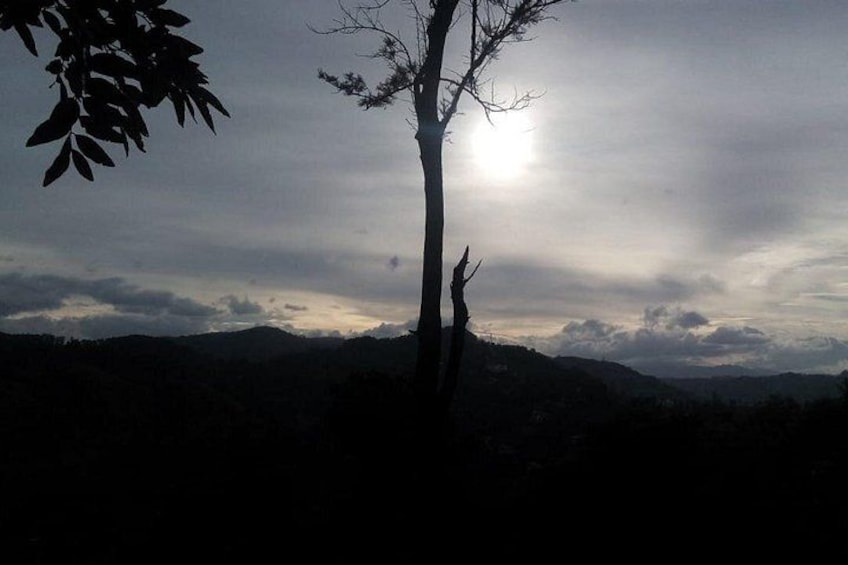 Private Hiking Adventure to the Little Adam’s Peak And Nine Arches Bridge. 1