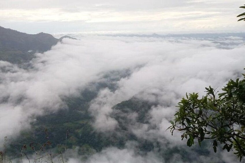 Private Hiking Adventure to the Little Adam’s Peak And Nine Arches Bridge. 4