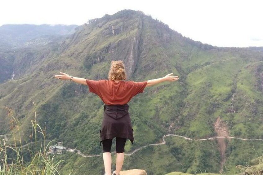 Private Hiking Adventure to the Little Adam’s Peak And Nine Arches Bridge. 3