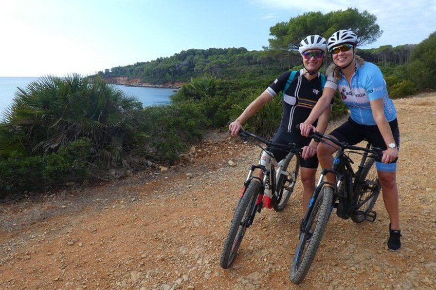 Alghero - Small Beaches Tour by E-bike more aperitif 4