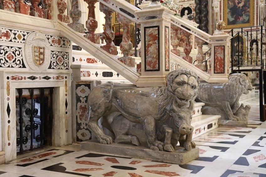 The lions of the Cathedral 2