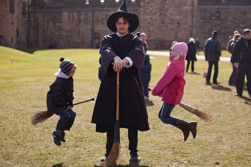 Cruise excursion / Private Tour: Wizard's Tale at Alnwick Castle 1