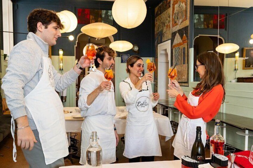 Cheering to the ultimate Aperol Spritz! 2