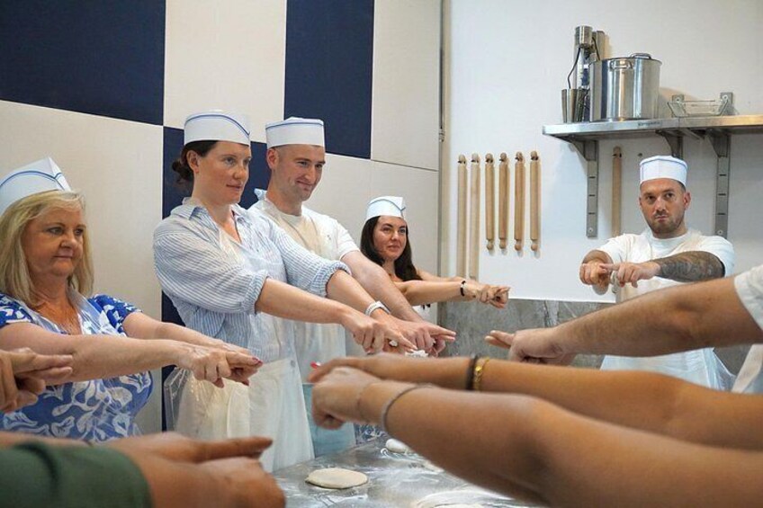 Learning how to divide the dough. 2