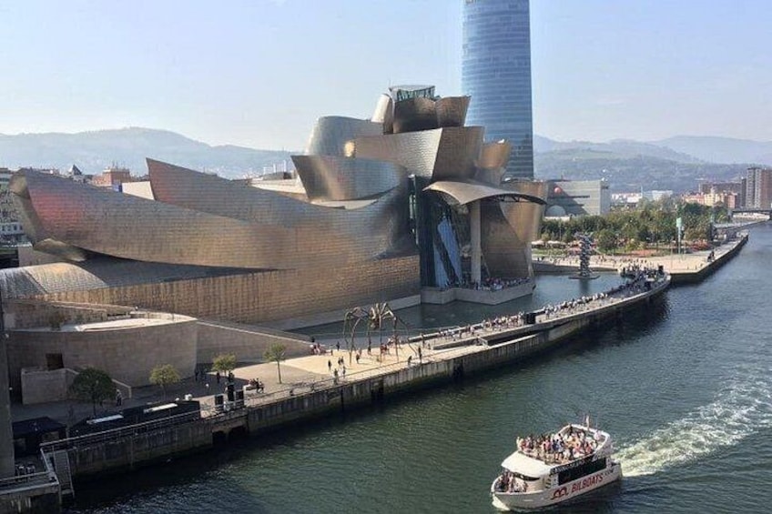 Private Bilbao, Guggenheim & Gaztelugatxe tour from San Sebastian 2