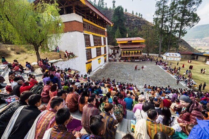 8 Days Classic Bhutan tour with easy hikes