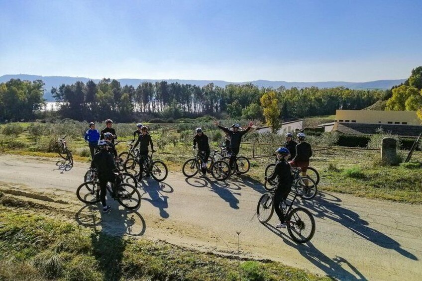 Bike tour to the lake - self guided for families