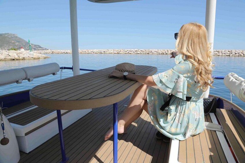 Romantic Private Tour for 2 on your own Solar Powered Boat 2
