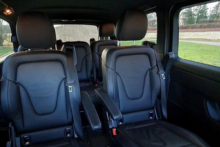 Luxury car for private drive 2