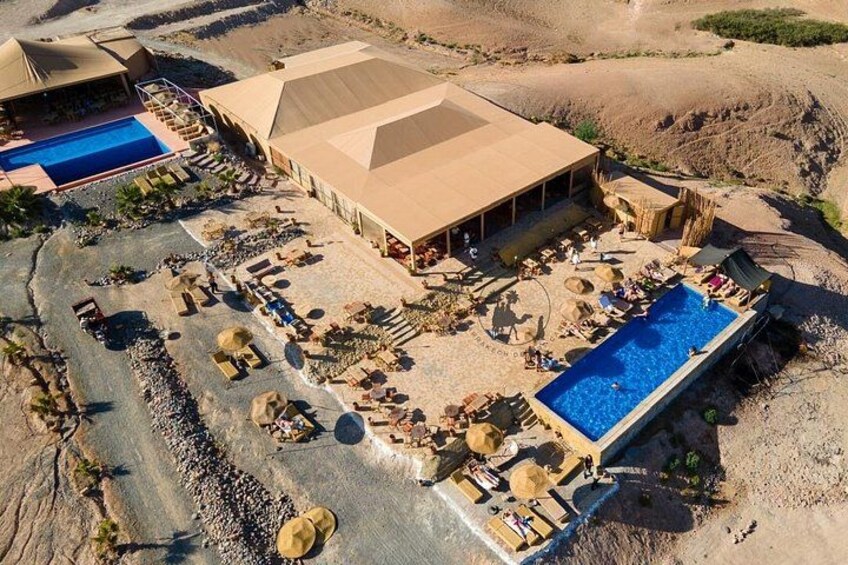 Overnight stay in the Agafay Desert, Deluxe Tent with Show and Swimming Pool 2
