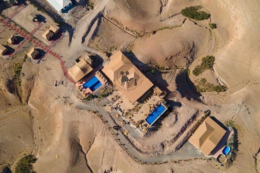 Overnight stay in the Agafay Desert, Deluxe Tent with Show and Swimming Pool 4