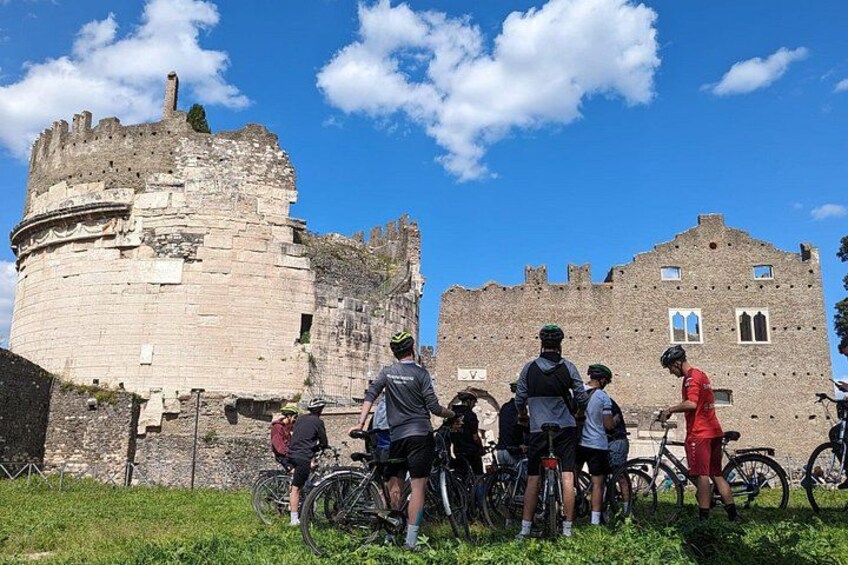 Official Appia Antica & Aqueduct Park e-Bike Tour 3