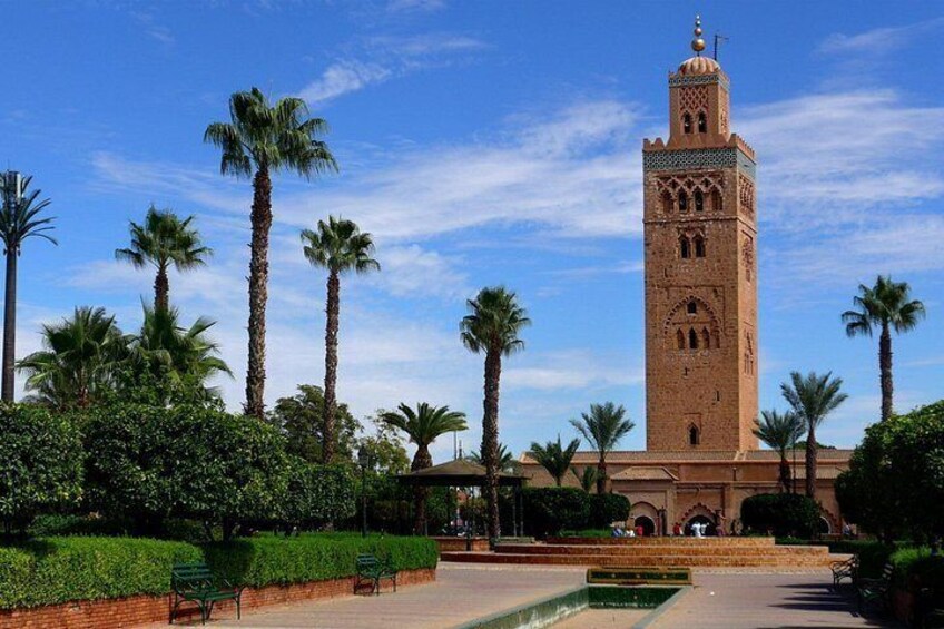 Exploring Marrakesh in half-day sightseeing tour 1