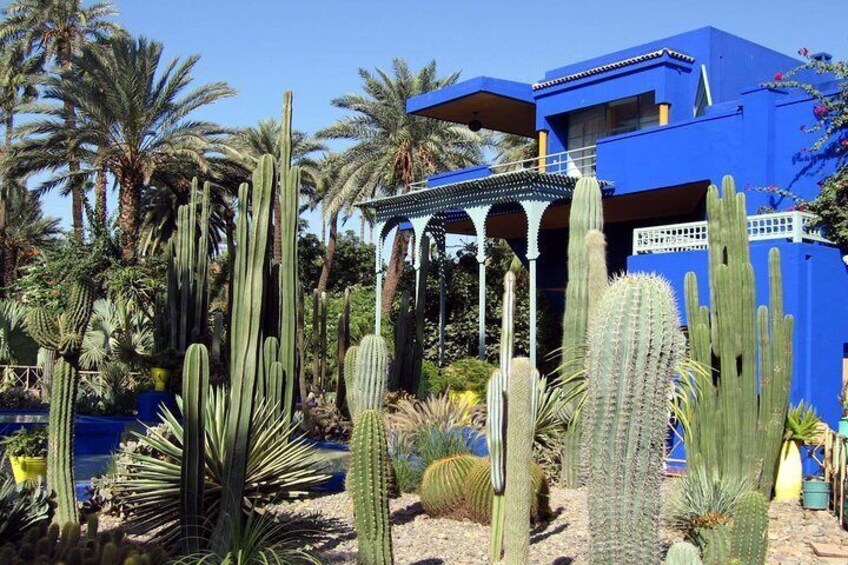 Exploring Marrakesh in half-day sightseeing tour 3