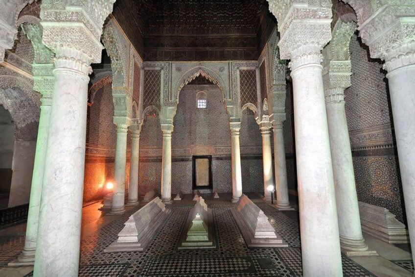 Exploring Marrakesh in half-day sightseeing tour 1