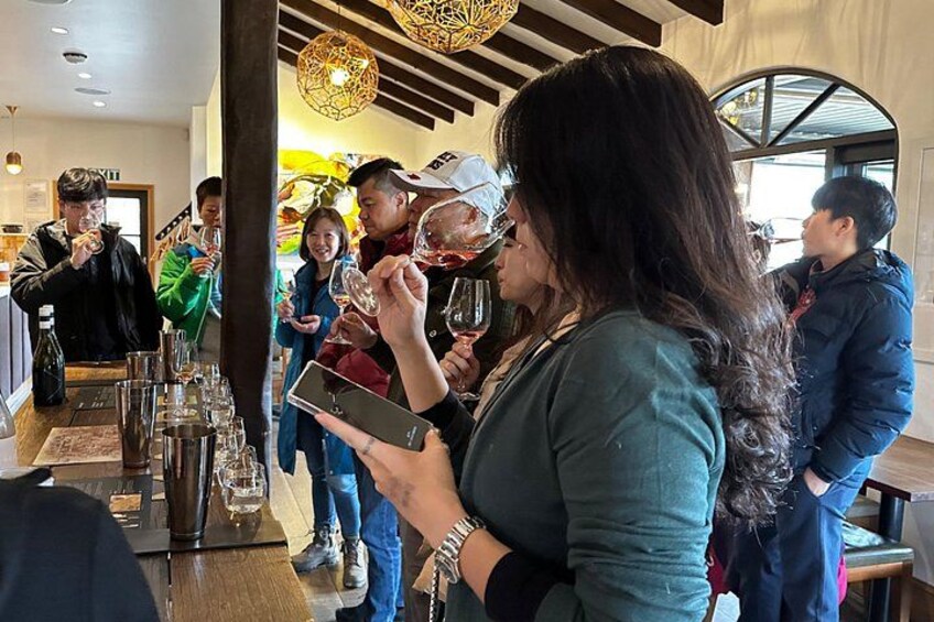 'Express' Wine Tour & Māori Culture Wānaka 1