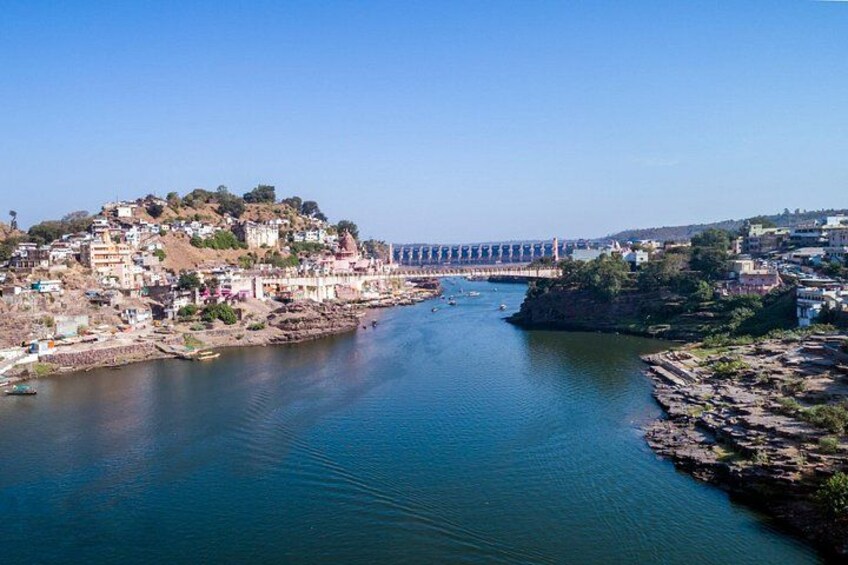 Jyotirlinga Journey: Indore to Omkareshwar Private Day Trip 4