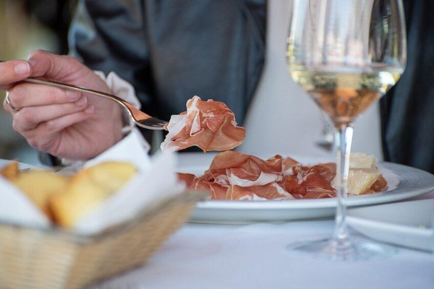 Prosciutto Tasting | Artemilia Guided Tours | Slow Parma Food Experience 4