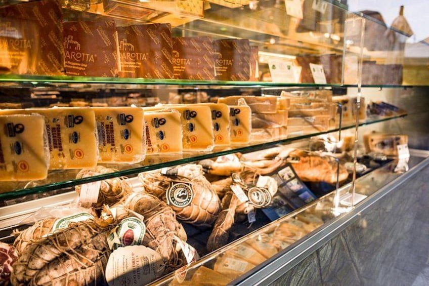 Parmigiano Reggiano & Culatello of Zibello | Artemilia Guided Tours | Parma Food Walking Tour 5