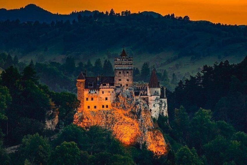 Castle trip from Brasov: PRIVATE Tour to Bran Castle & Peles Palace in Sinaia 2
