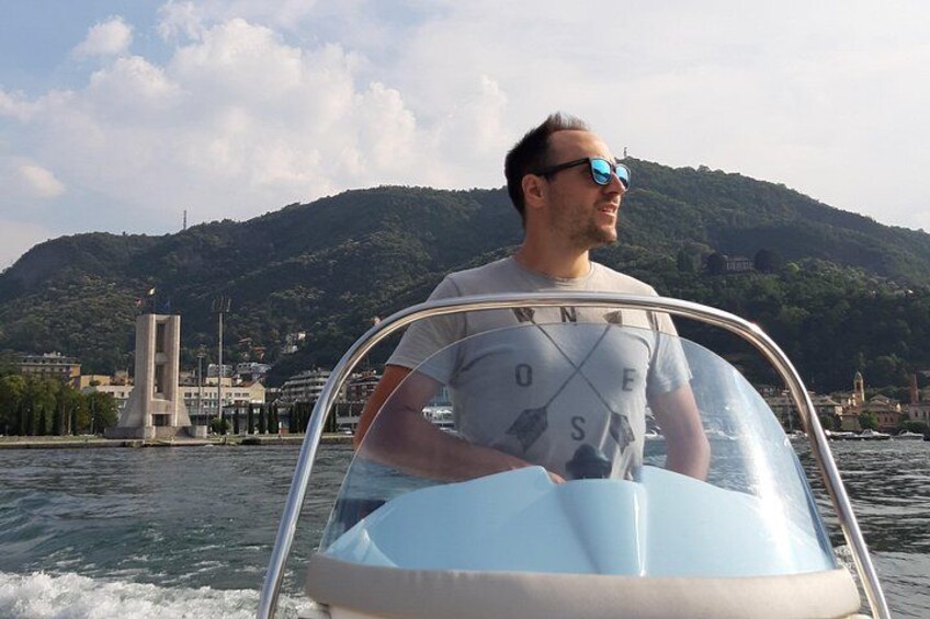 Lake Como : 2h Small-Group Boat Tour with Prosecco & Villas 3