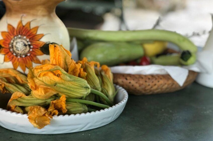 Organic cooking class with a sommelier in an Olive and wine farm 2