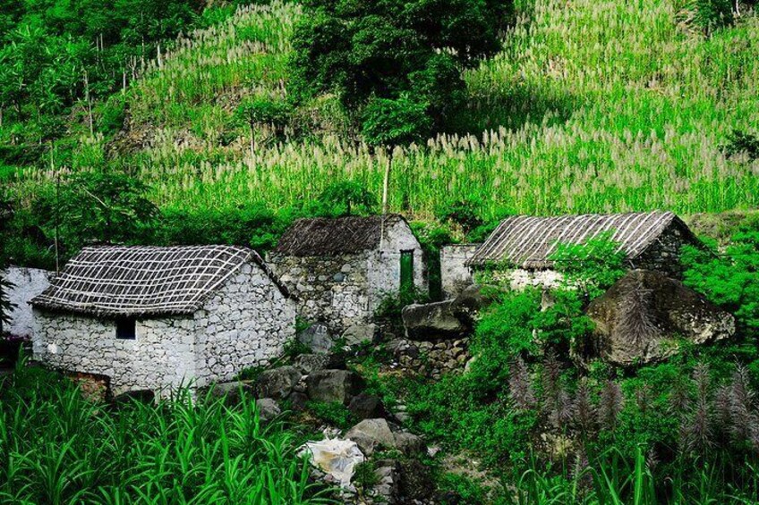 Santo Antão: Full-day Island Tour & Visit to Cova de Paúl Volcano Crater