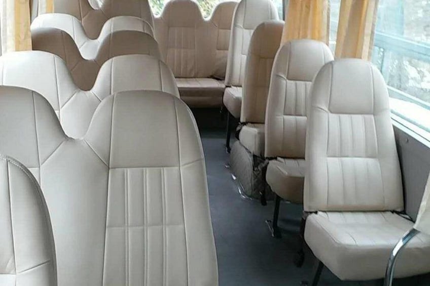 4-hour Service - 20-Seat Tour Bus 4