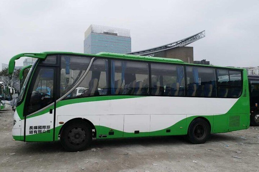 4-hour Service - 37-Seat Tour Bus