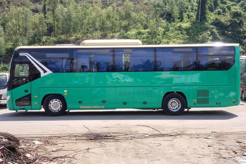 7-hour Service - 45-Seat Tour Bus 3