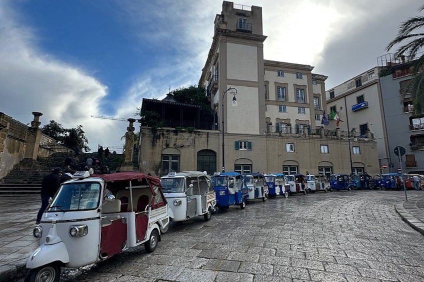 Tuk tuk ride, ape car 4