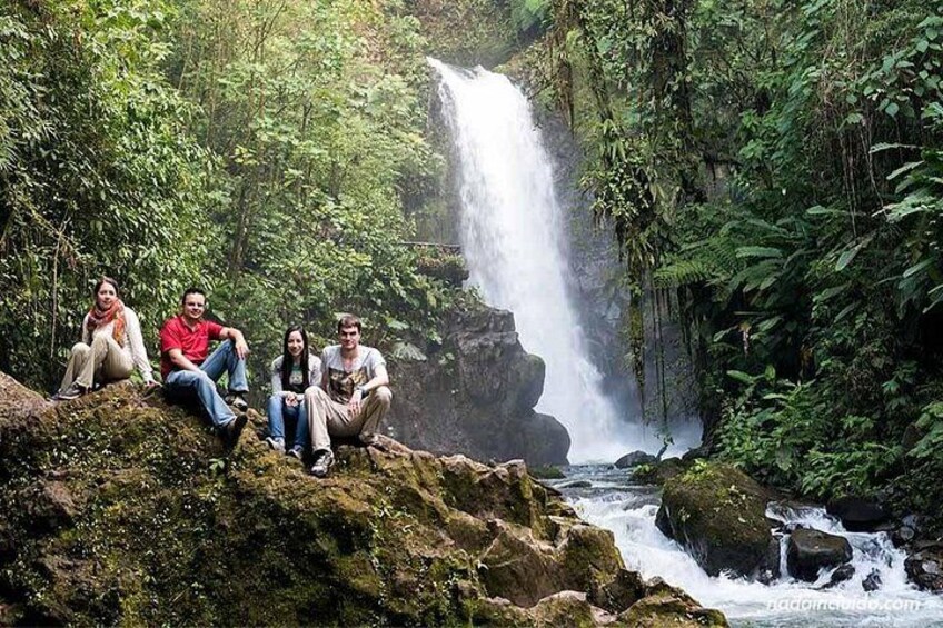 La Paz Waterfalls 1