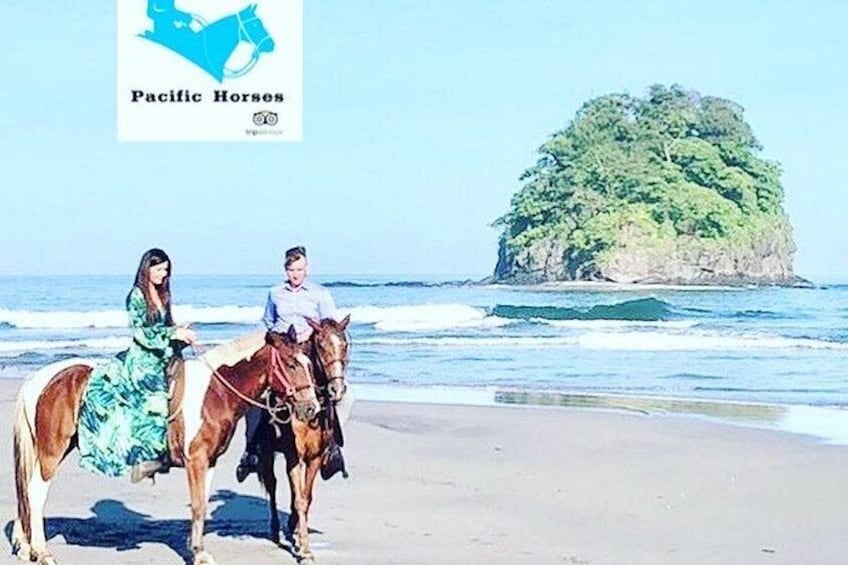 1,5 Hours Private Horseback Riding Tour in Playa Conchal 2