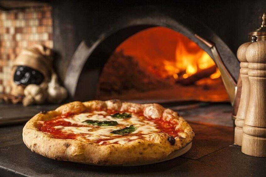 Neapolitan pizza wood oven