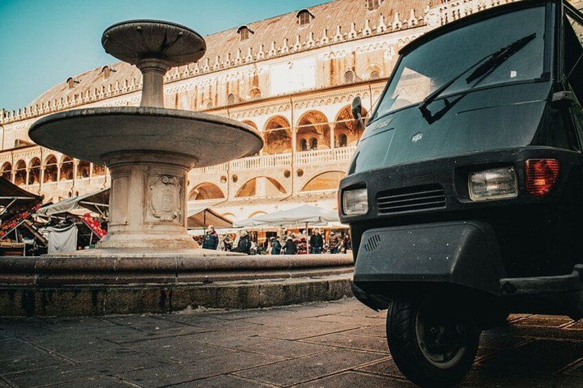 Live Padua as a local 3