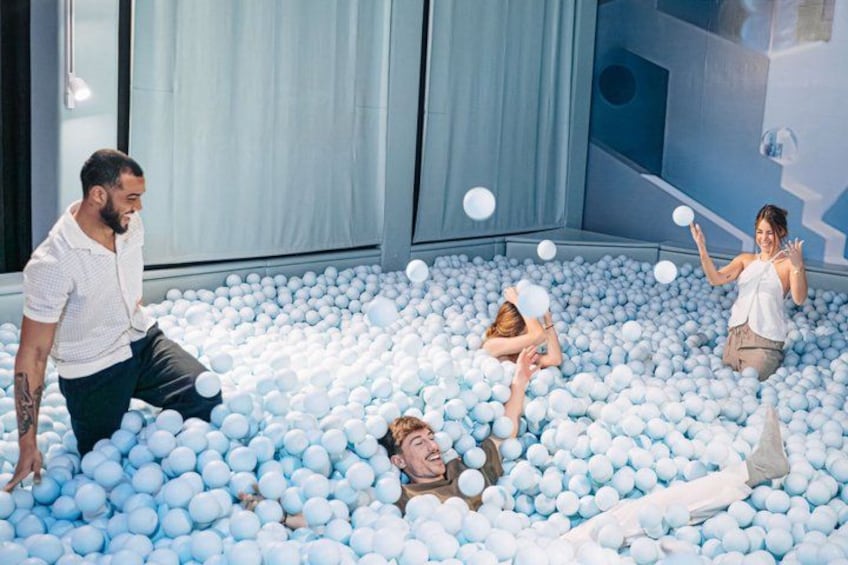 IKONO: a Unique Sensory and Photographic Experience 1
