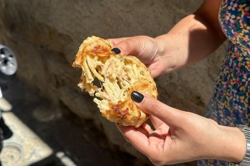 Naples: Street Food and Sightseeing Tour with Local Expert 5