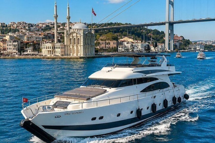 Istanbul Bosphorus &Black Sea Lunch Cruise with Swimming on Yacht 2