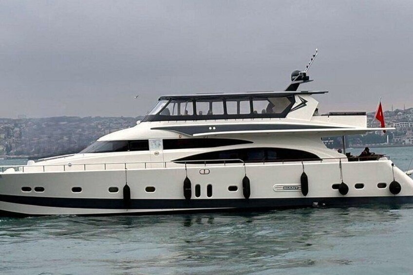 Istanbul Bosphorus &Black Sea Lunch Cruise with Swimming on Yacht 4