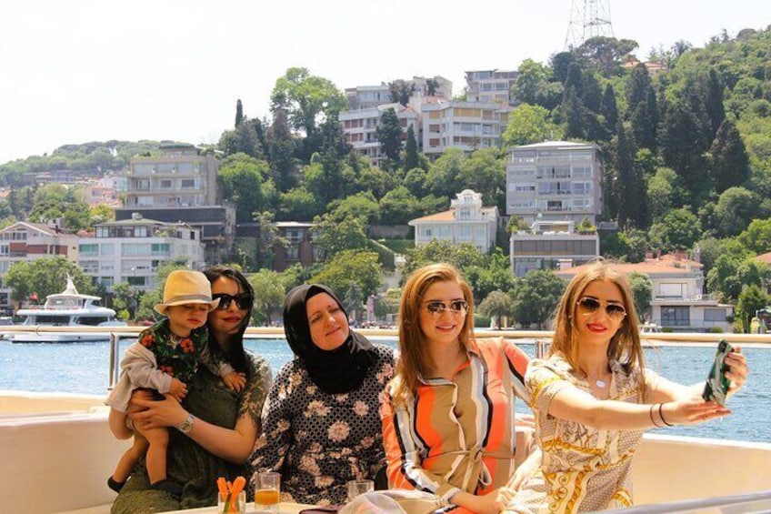 Istanbul Bosphorus &Black Sea Lunch Cruise with Swimming on Yacht 2