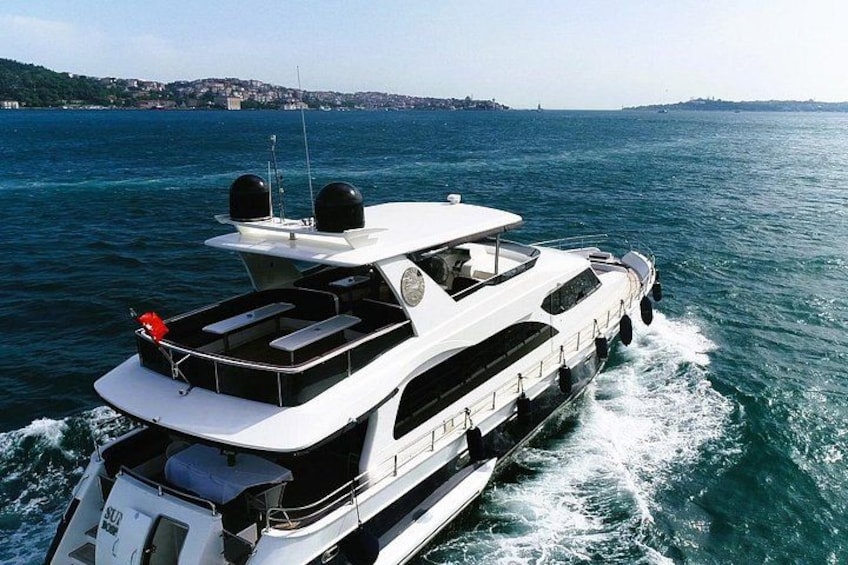 Istanbul Bosphorus &Black Sea Lunch Cruise with Swimming on Yacht 4