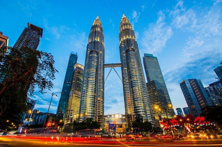 °Sit Back & Relax - Kuala Lumpur to Singapore MPV Transfer 4