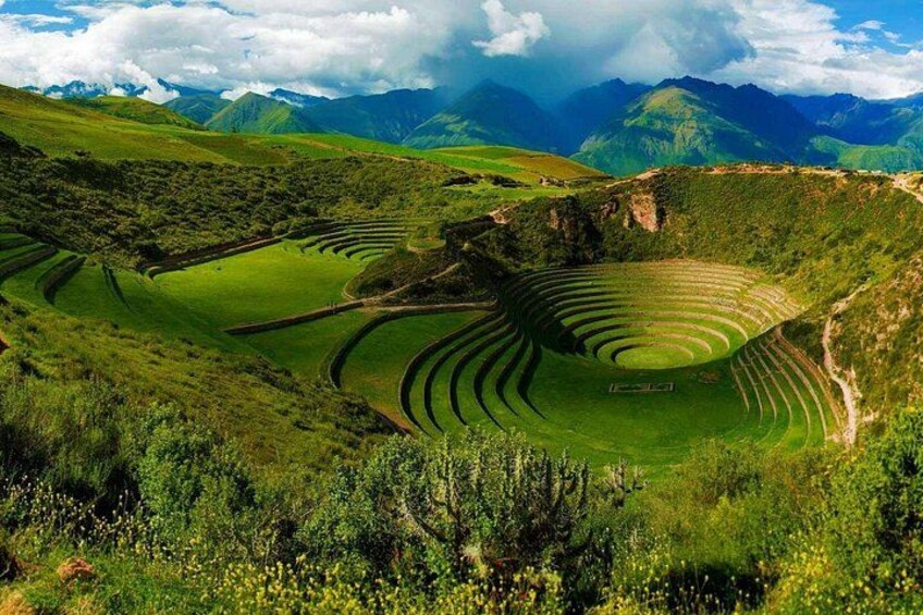 1 Magical day in Maras salt mines & Moray 2