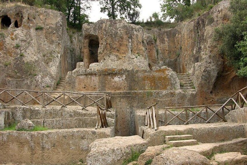 Ildebranda Tomb 4