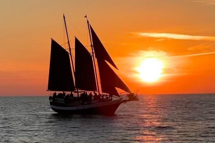 Suncoast Sailing's Sunset Sailing Experience! 3