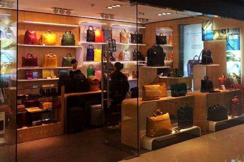 Shenzhen Private Shopping Tour with Local Shopping Guru 3