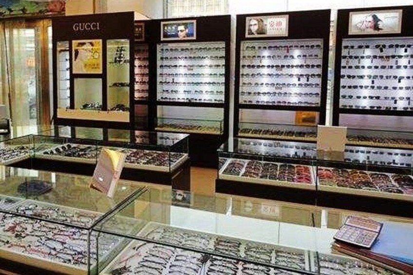 A jewelry store with display cases of watches and jewelry. 1