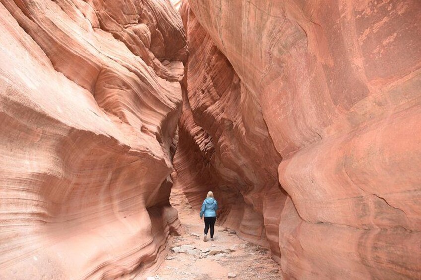 Peekaboo Slot Canyon 4WD Tour 5
