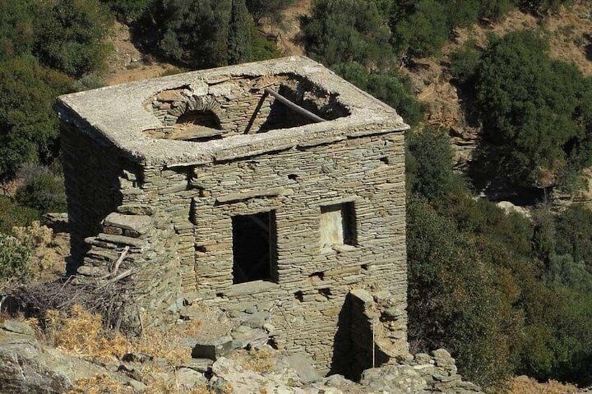 Old Stone House in Arni 4